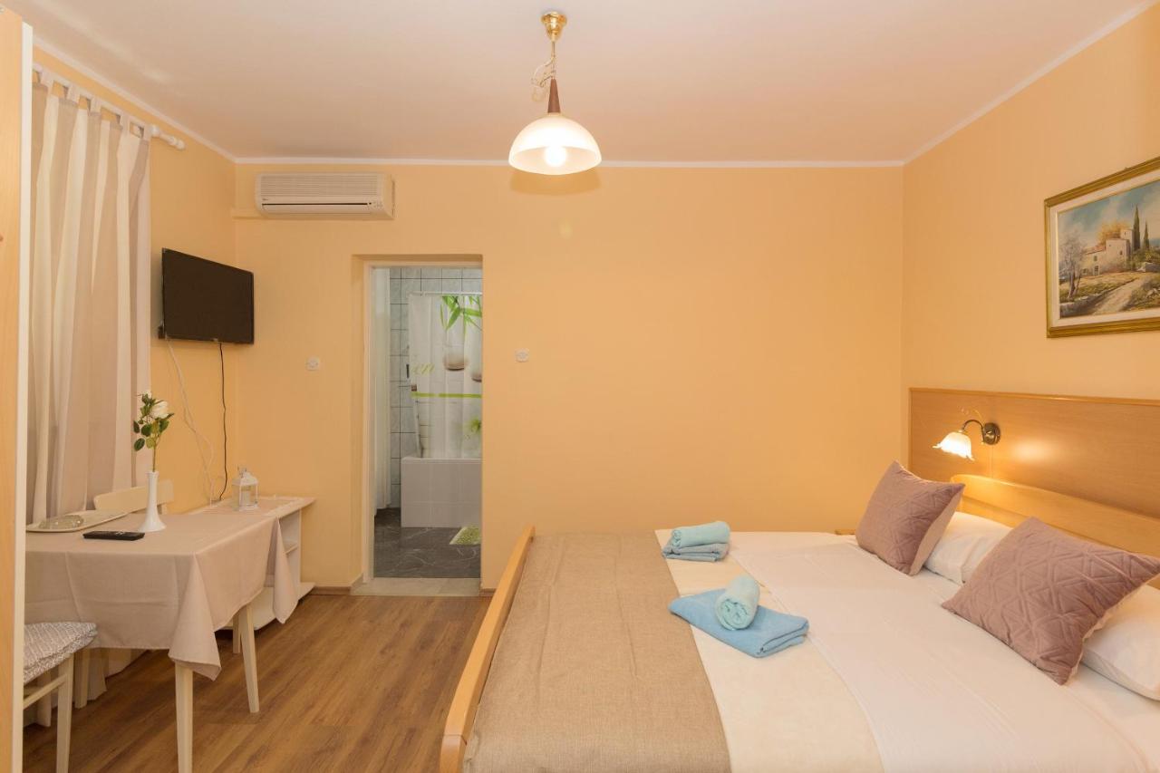 Bed & Breakfast Palma Bed and Breakfast Medulin Exterior foto